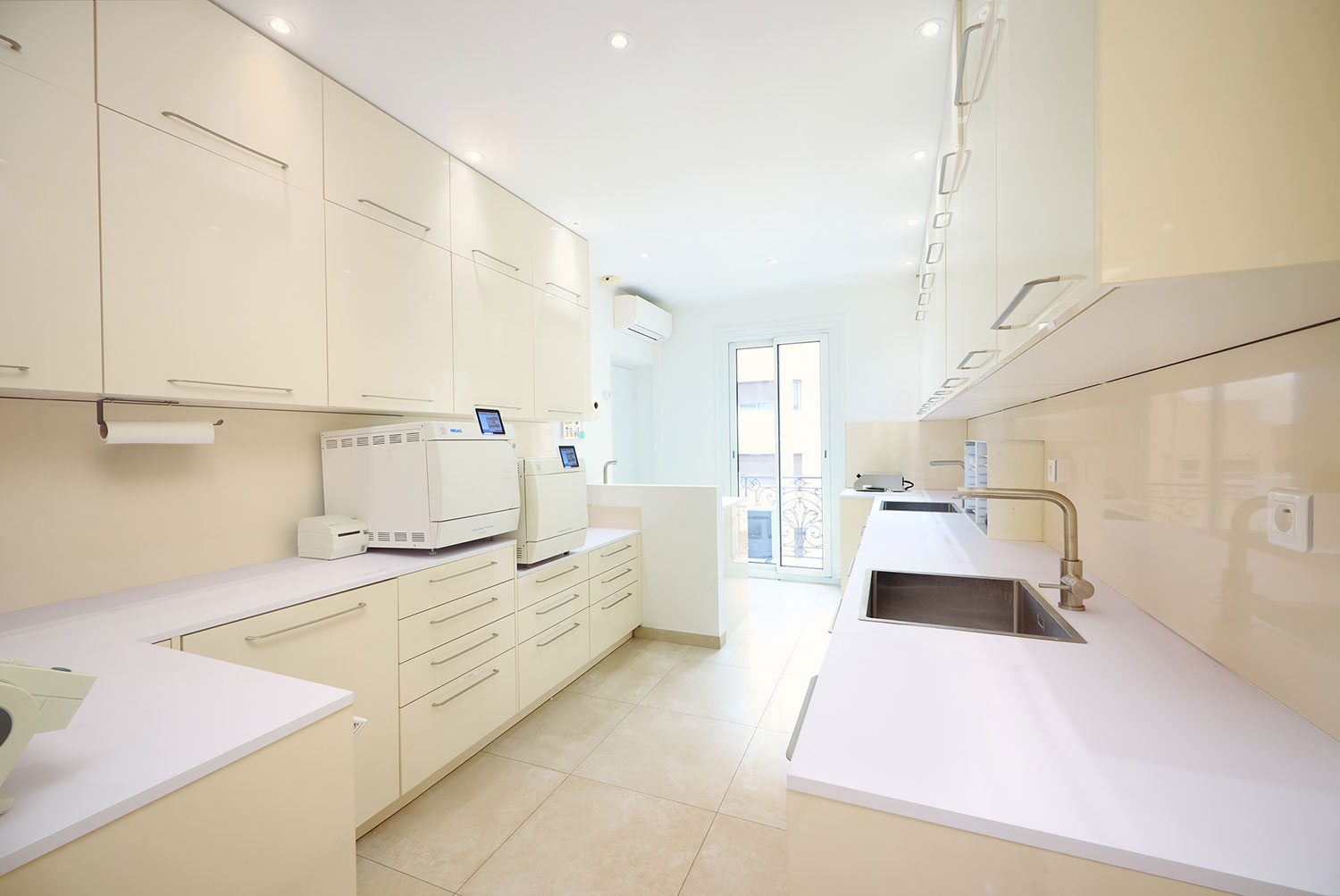 Salle-ste-Dr-Corallo-Dentiste-Monaco
